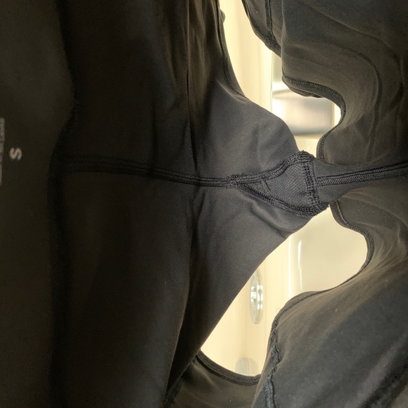 ATHLETA BLACK LAYERED PERFORATED STEALTH - Picture 6 of 7